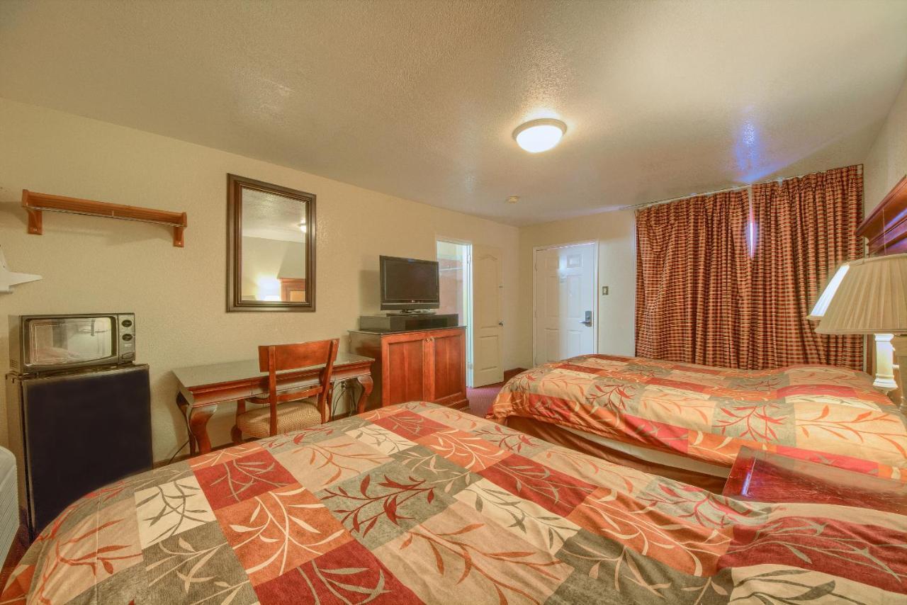 Amber Sky Motel 2*