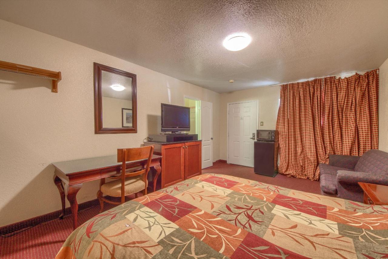 Amber Sky Motel 2*