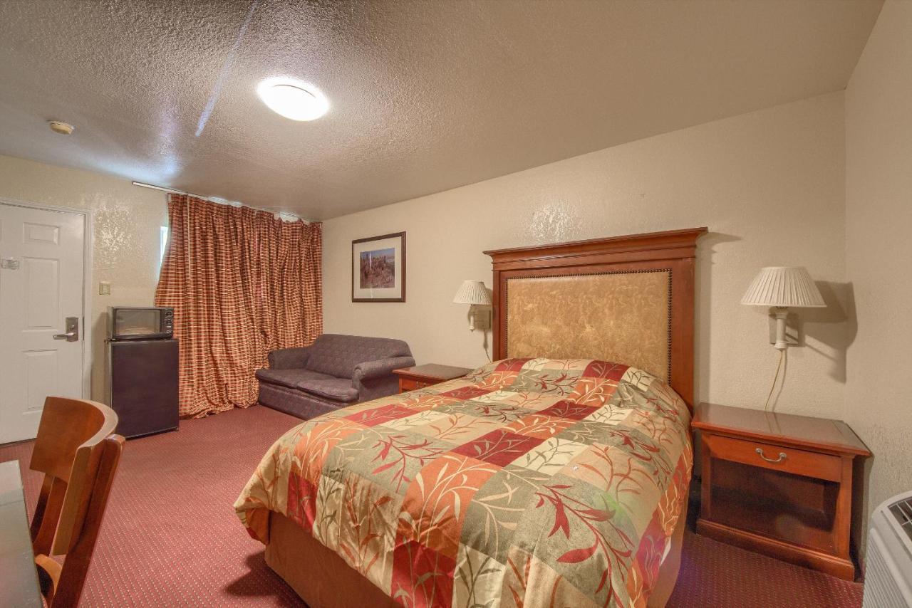 Amber Sky Motel Uvalde